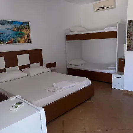 Hana Casa de hóspedes Dhërmi